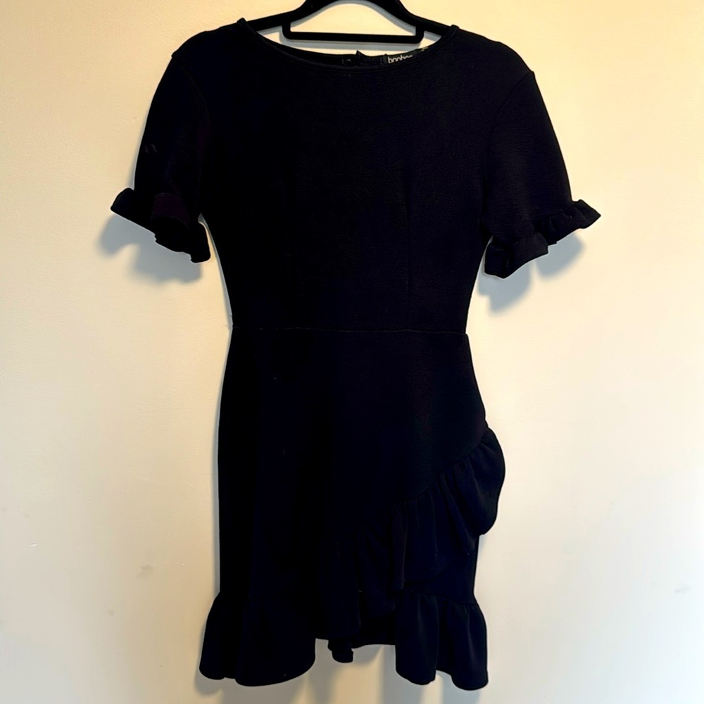 Boohoo mini black dresss